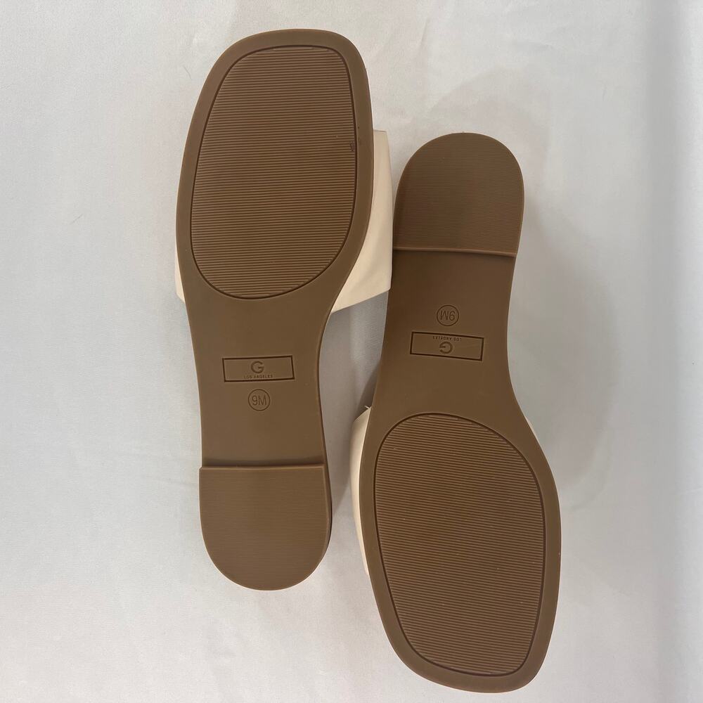 GBG Women's Sandals Size 9M Gold Hardwear Slip-On‎ NEW - Picture 7 of 8